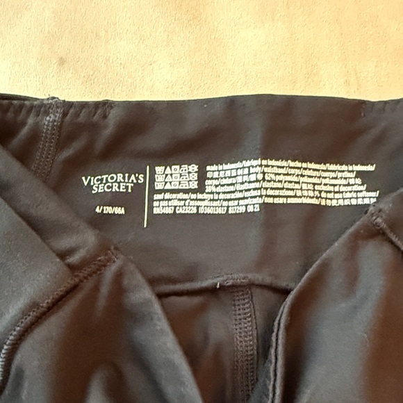 Victoria's Secret Classic Black Leggings - Picture 2 of 5